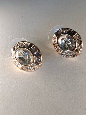 Vintage Crystal Oval Post Earrings in Gold Tone - Princess House Jewelry